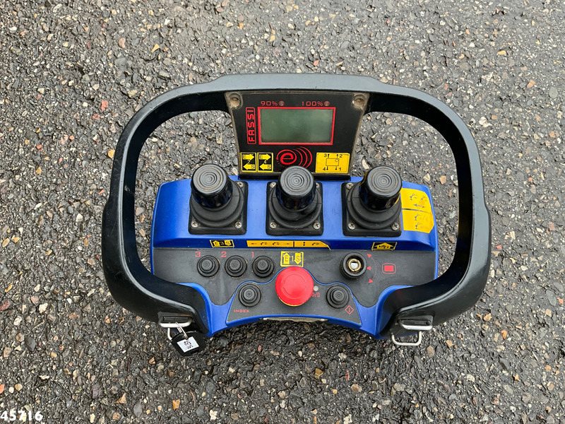 Φορτηγό με γερανό Volvo FH 400 8x4 Fassi 80 Tonmeter laadkraan: φωτογραφία 8