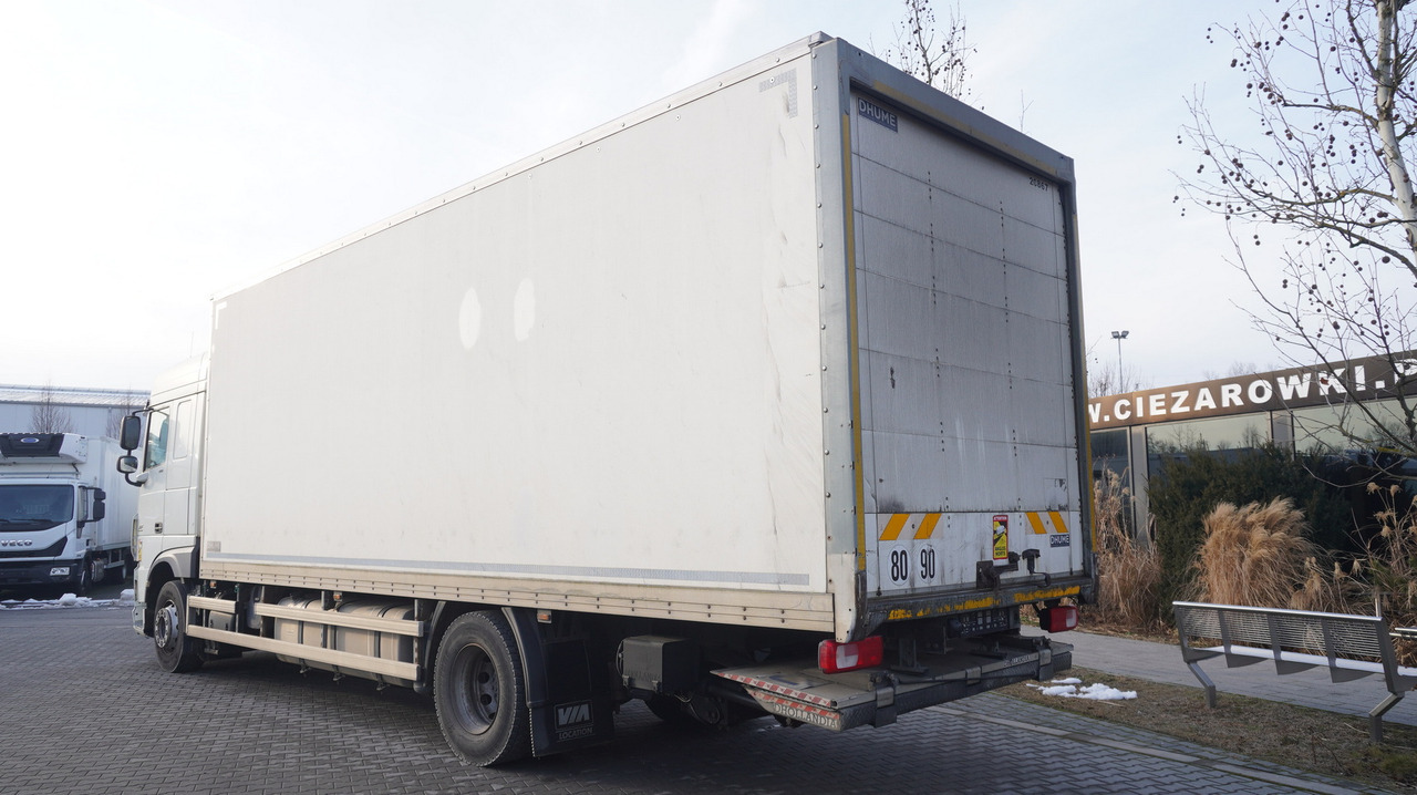 DAF XF 410 EURO 6 /410 HP / 20 EPAL / Dhollandia lift 1500 kg - Φορτηγό κόφα: φωτογραφία 4 DAF XF 410 EURO 6 /410 HP / 20 EPAL / Dhollandia lift 1500 kg - Φορτηγό κόφα: φωτογραφία 4