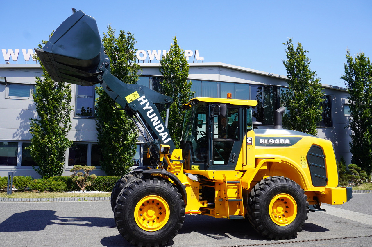 HYUNDAI HL940A articulated loader / year 2021 / weight 13.5t year of production 2021 - Ελαστιχοφόρος φορτωτής: φωτογραφία 2 HYUNDAI HL940A articulated loader / year 2021 / weight 13.5t year of production 2021 - Ελαστιχοφόρος φορτωτής: φωτογραφία 2