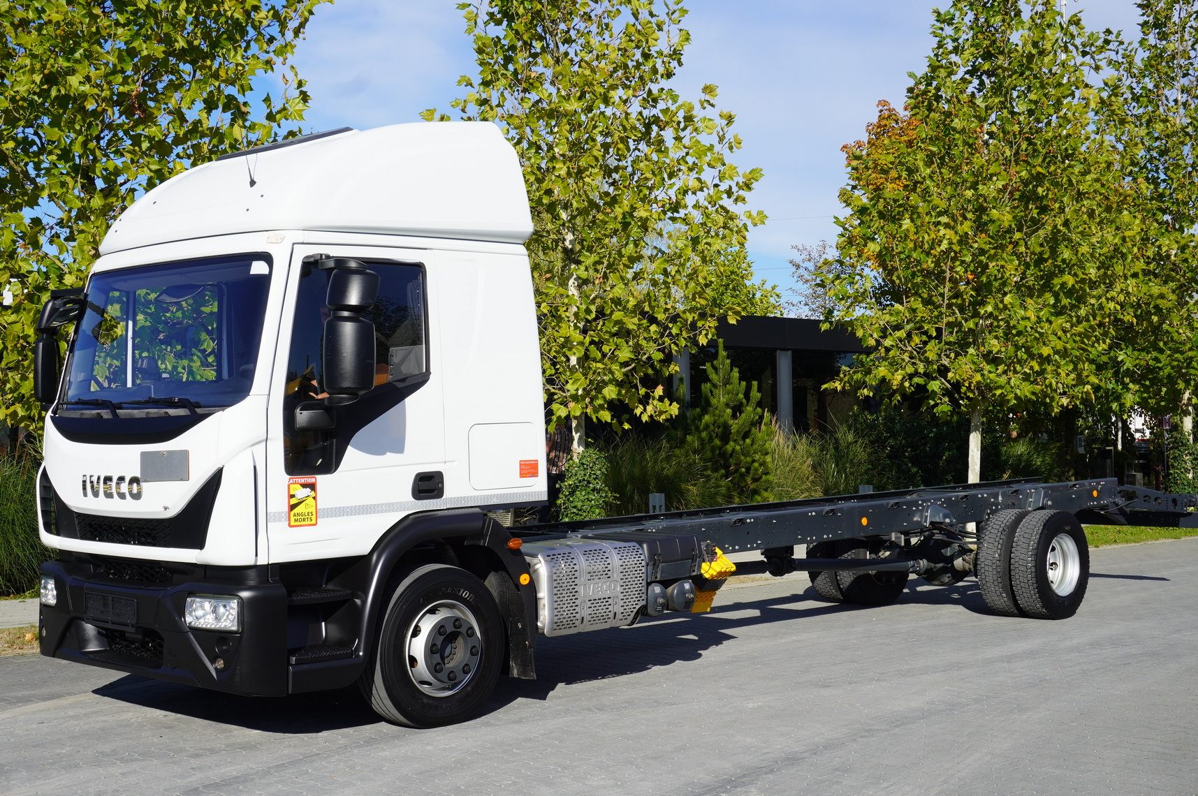 IVECO Eurocargo 140e19 4×2 E6 Glob / ADR / frame 8,1m - Φορτηγό σασί: φωτογραφία 1 IVECO Eurocargo 140e19 4×2 E6 Glob / ADR / frame 8,1m - Φορτηγό σασί: φωτογραφία 1
