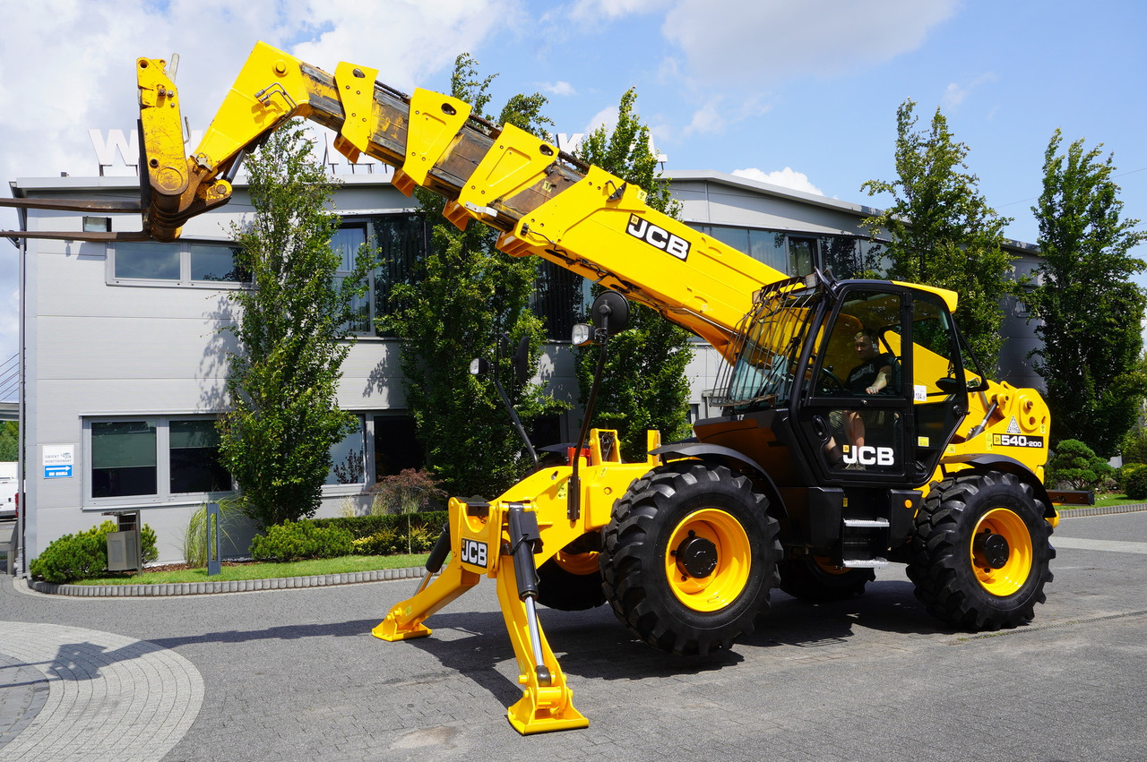 JCB 540-200 Telescopic Loader / 20 m reach / joystick / 2 units - Τηλεσκοπικός φορτωτής: φωτογραφία 3 JCB 540-200 Telescopic Loader / 20 m reach / joystick / 2 units - Τηλεσκοπικός φορτωτής: φωτογραφία 3