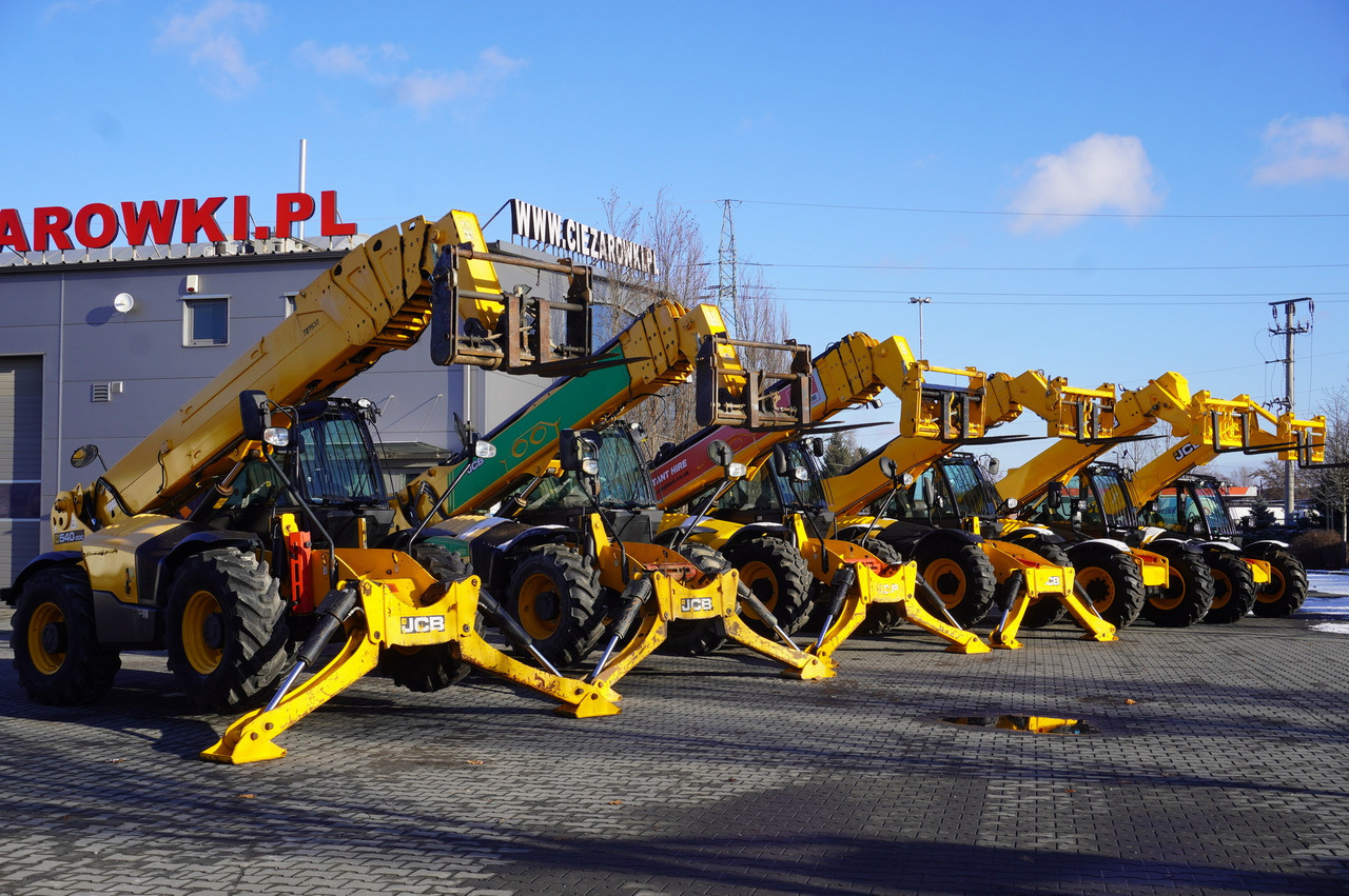 JCB 560-80 / 6 ton lifting capacity / power 146 HP - Ελαστιχοφόρος φορτωτής: φωτογραφία 1 JCB 560-80 / 6 ton lifting capacity / power 146 HP - Ελαστιχοφόρος φορτωτής: φωτογραφία 1