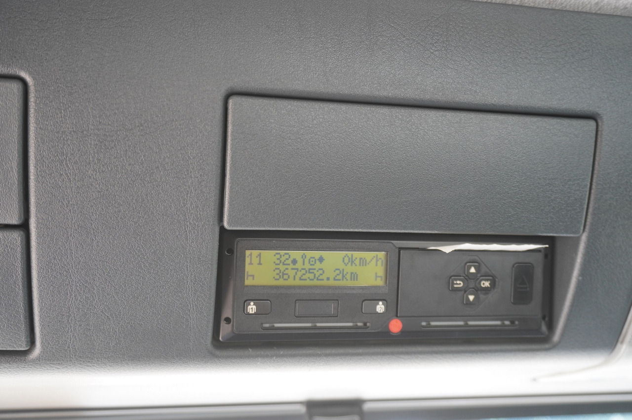 Φορτηγό με γερανό MAN TGS 26.360 Flatbed / Fassi F175 7.7 T / steered 3rd axle: φωτογραφία 26 Φορτηγό με γερανό MAN TGS 26.360 Flatbed / Fassi F175 7.7 T / steered 3rd axle: φωτογραφία 26