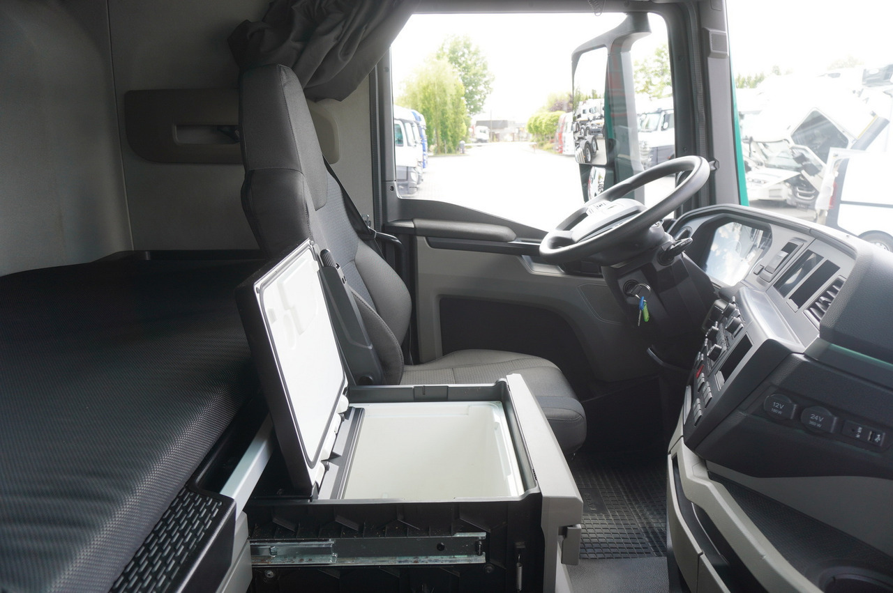 Φορτηγό μουσαμάς MAN TGX 18.470 / 2022 / Curtainsider 19 EPAL / Retarder / 15 units: φωτογραφία 27 Φορτηγό μουσαμάς MAN TGX 18.470 / 2022 / Curtainsider 19 EPAL / Retarder / 15 units: φωτογραφία 27