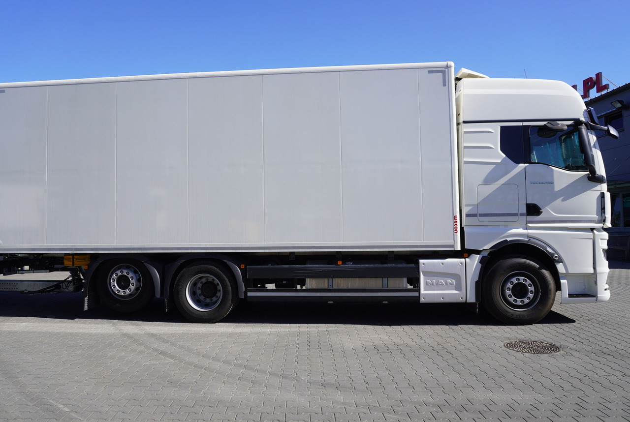 Φορτηγό κόφα MAN TGX 26.480 6×2-2 LL CH NEW / 19 EPAL box / New Wecon walkthrough box trailer 19 EPAL / 2025.06 !!!: φωτογραφία 18