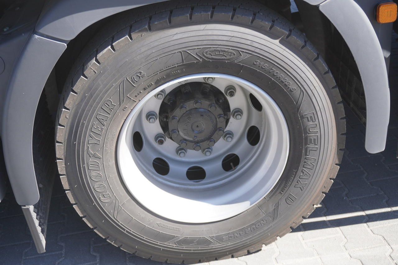 Φορτηγό κόφα MAN TGX 26.480 6×2-2 LL CH NEW / 19 EPAL box / New Wecon walkthrough box trailer 19 EPAL / 2025.06 !!!: φωτογραφία 25