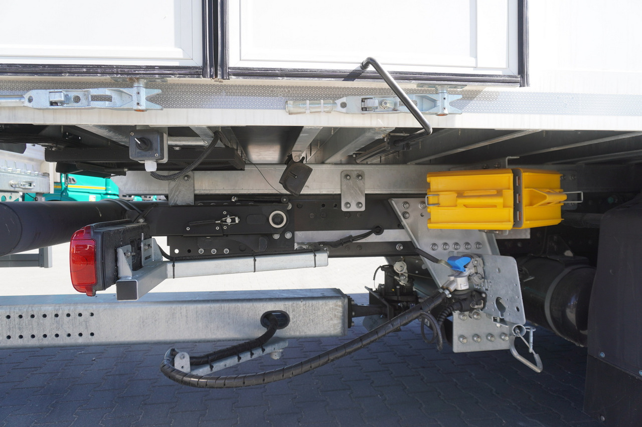 Φορτηγό κόφα MAN TGX 26.480 6×2-2 LL CH NEW / 19 EPAL box / New Wecon walkthrough box trailer 19 EPAL / 2025.06 !!!: φωτογραφία 24