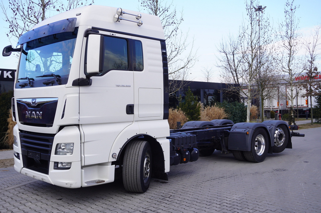 MAN TGX 26,500 / 500 HP / steering 3rd axle / 20 t cap. / Chassis 6.5 m - Φορτηγό σασί: φωτογραφία 1 MAN TGX 26,500 / 500 HP / steering 3rd axle / 20 t cap. / Chassis 6.5 m - Φορτηγό σασί: φωτογραφία 1