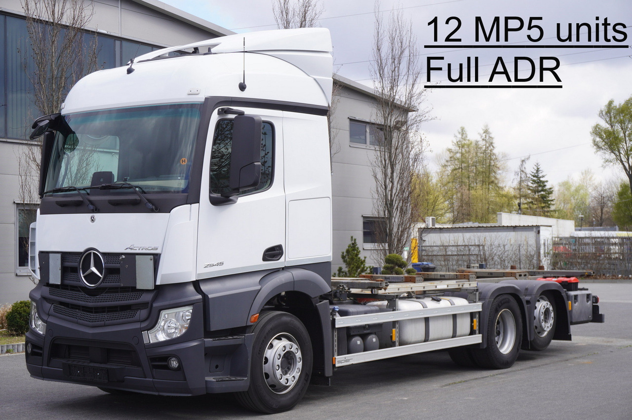 MERCEDES-BENZ Actros 2545 6×2 MP5 / FULL ADR / several units - Φορτηγό μεταφοράς εμπορευματοκιβωτίων/ Κινητό αμάξωμα: φωτογραφία 1 MERCEDES-BENZ Actros 2545 6×2 MP5 / FULL ADR / several units - Φορτηγό μεταφοράς εμπορευματοκιβωτίων/ Κινητό αμάξωμα: φωτογραφία 1