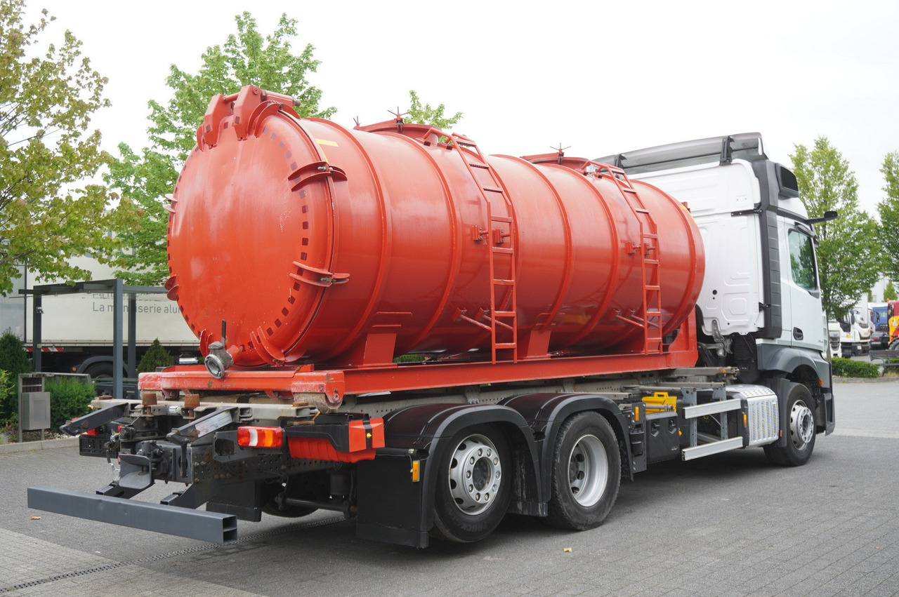 MERCEDES-BENZ Actros 2545 6 × 2 MP5 / NEW septic barrel 13000 L - Φορτηγό βυτιοφόρο: φωτογραφία 4 MERCEDES-BENZ Actros 2545 6 × 2 MP5 / NEW septic barrel 13000 L - Φορτηγό βυτιοφόρο: φωτογραφία 4