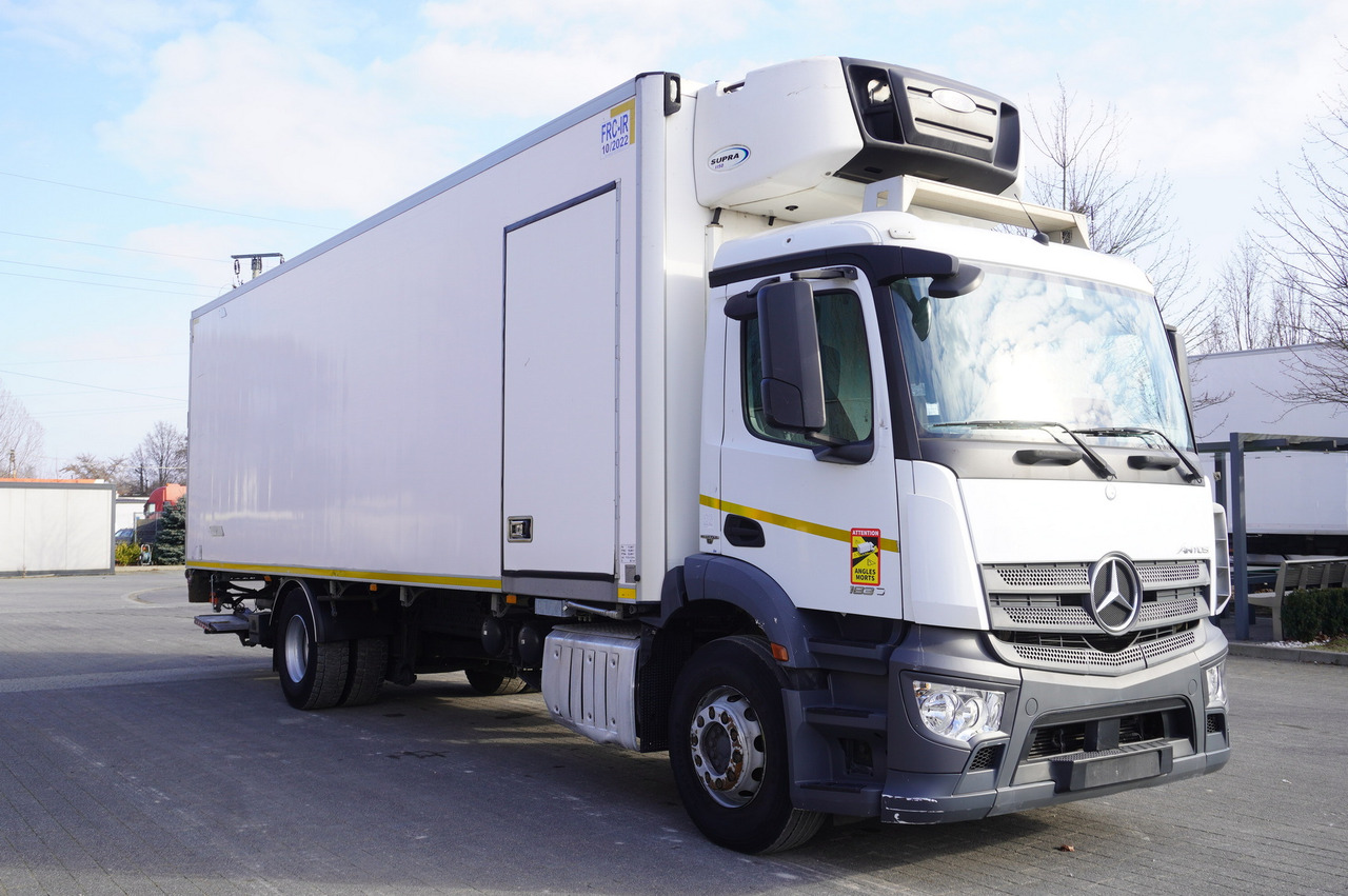 MERCEDES-BENZ Antos 1830 / Lamberet refrigerator superstructure 22 EPAL / Dhollandia lift 2000 kg - Φορτηγό ψυγείο: φωτογραφία 1 MERCEDES-BENZ Antos 1830 / Lamberet refrigerator superstructure 22 EPAL / Dhollandia lift 2000 kg - Φορτηγό ψυγείο: φωτογραφία 1