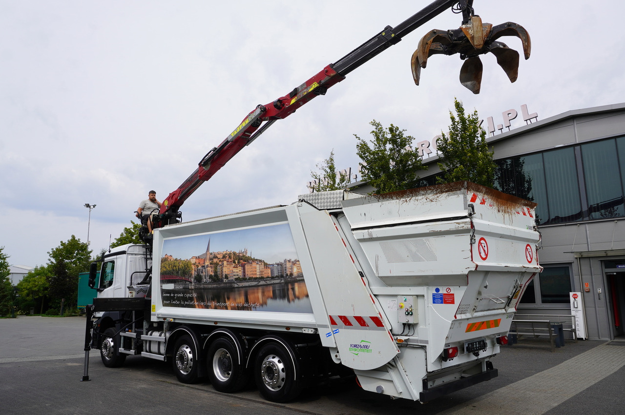 MERCEDES-BENZ Antos 3240 8x2 / Tajfun 5T crane / Farid Industries garbage truck/ 3 steered axles - Απορριμματοφόρο: φωτογραφία 2 MERCEDES-BENZ Antos 3240 8x2 / Tajfun 5T crane / Farid Industries garbage truck/ 3 steered axles - Απορριμματοφόρο: φωτογραφία 2