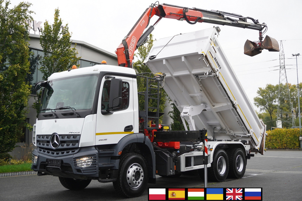 MERCEDES-BENZ Arocs 2636 6x4 / Fassi F175 / 7.7 t / 10 m / 2-side tipper / Bortmatic - Φορτηγό ανατρεπόμενο, Φορτηγό με γερανό: φωτογραφία 1 MERCEDES-BENZ Arocs 2636 6x4 / Fassi F175 / 7.7 t / 10 m / 2-side tipper / Bortmatic - Φορτηγό ανατρεπόμενο, Φορτηγό με γερανό: φωτογραφία 1