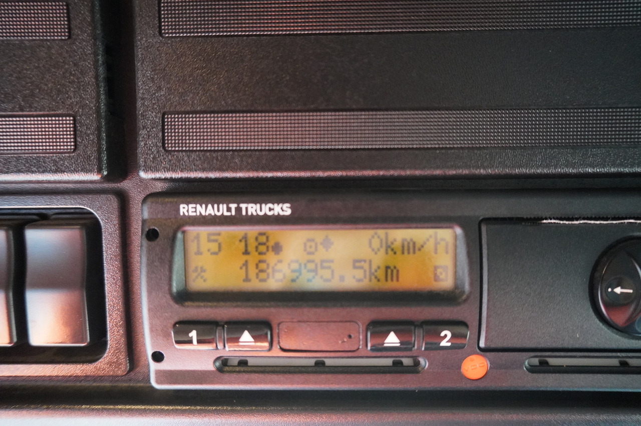 RENAULT D12 / 180,000 km / frame 9.15 m - Φορτηγό σασί: φωτογραφία 3 RENAULT D12 / 180,000 km / frame 9.15 m - Φορτηγό σασί: φωτογραφία 3