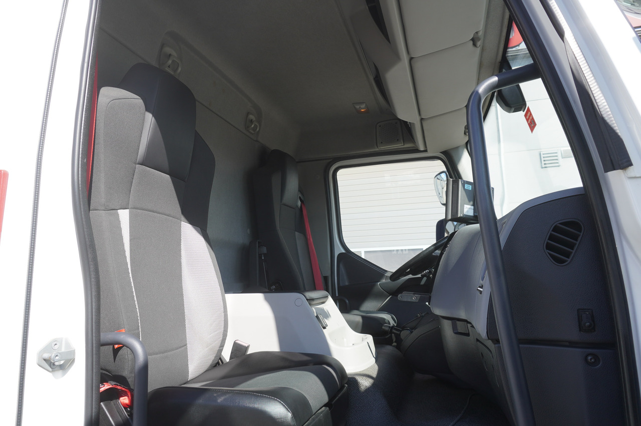 Φορτηγό ψυγείο RENAULT D12 / Lamberet refrigerated truck / Dhollandia tail lift 1500 kg / 130 thousand km !!: φωτογραφία 22 Φορτηγό ψυγείο RENAULT D12 / Lamberet refrigerated truck / Dhollandia tail lift 1500 kg / 130 thousand km !!: φωτογραφία 22