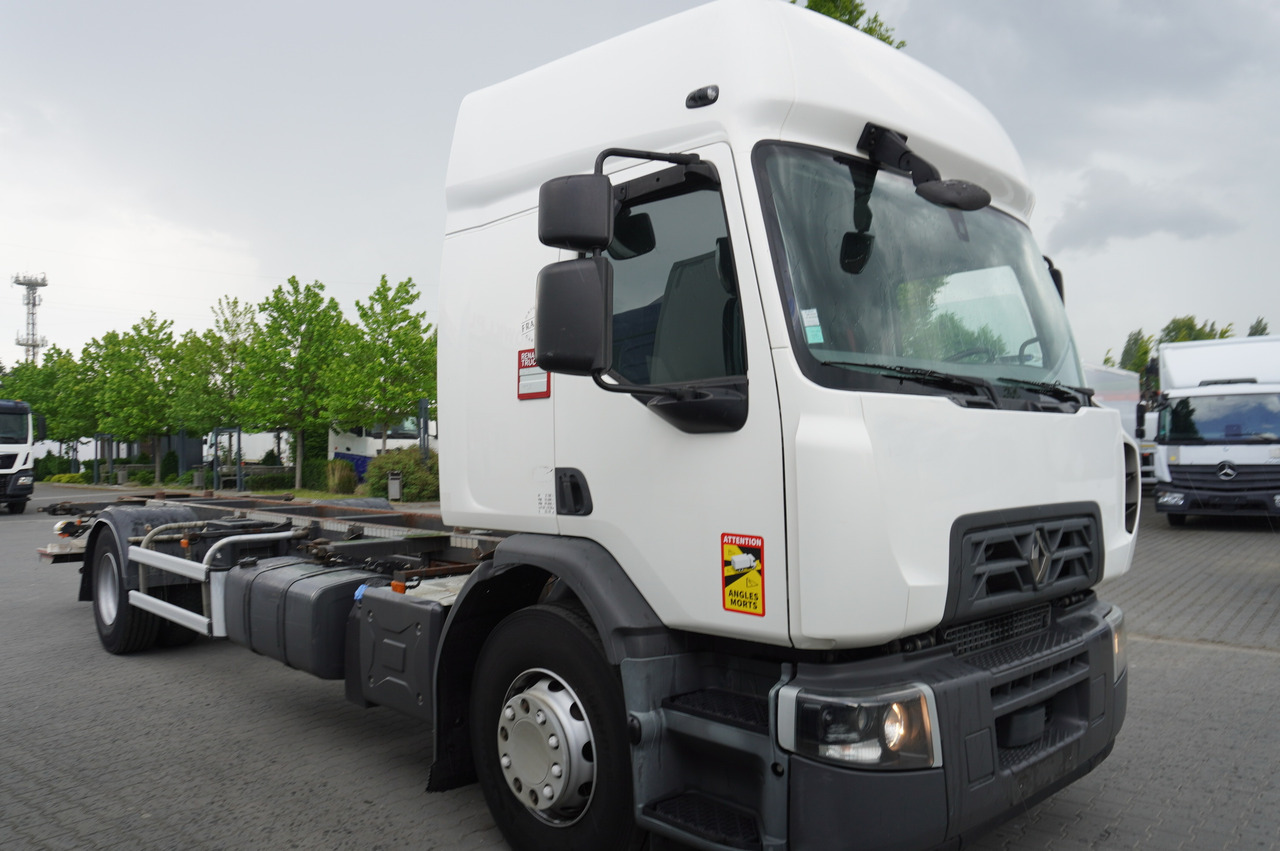 RENAULT D19 Wide Glob / BDF / load capacity 11t / 280 thousand km / tail lift - Φορτηγό σασί: φωτογραφία 1 RENAULT D19 Wide Glob / BDF / load capacity 11t / 280 thousand km / tail lift - Φορτηγό σασί: φωτογραφία 1