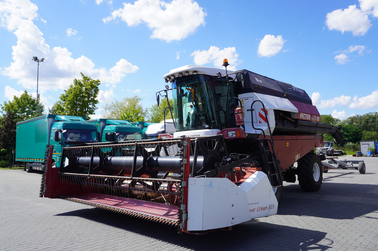 ROSTSELMASH VECTOR 425 RSM-101 grain harvester + Header 5 m + rapeseed harvesting extension / 2300 MTH - Θεριζοαλωνιστική μηχανή: φωτογραφία 5 ROSTSELMASH VECTOR 425 RSM-101 grain harvester + Header 5 m + rapeseed harvesting extension / 2300 MTH - Θεριζοαλωνιστική μηχανή: φωτογραφία 5