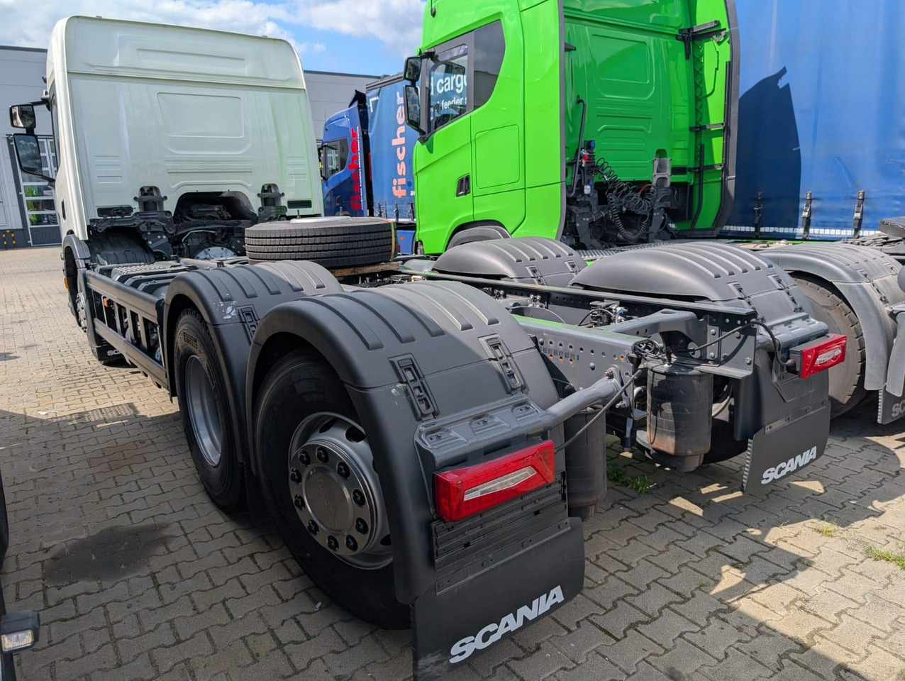 SCANIA P 340 B6x2*4NA / chassis frame / steering axle / CNG / large cab / 8 units - Φορτηγό σασί: φωτογραφία 4 SCANIA P 340 B6x2*4NA / chassis frame / steering axle / CNG / large cab / 8 units - Φορτηγό σασί: φωτογραφία 4