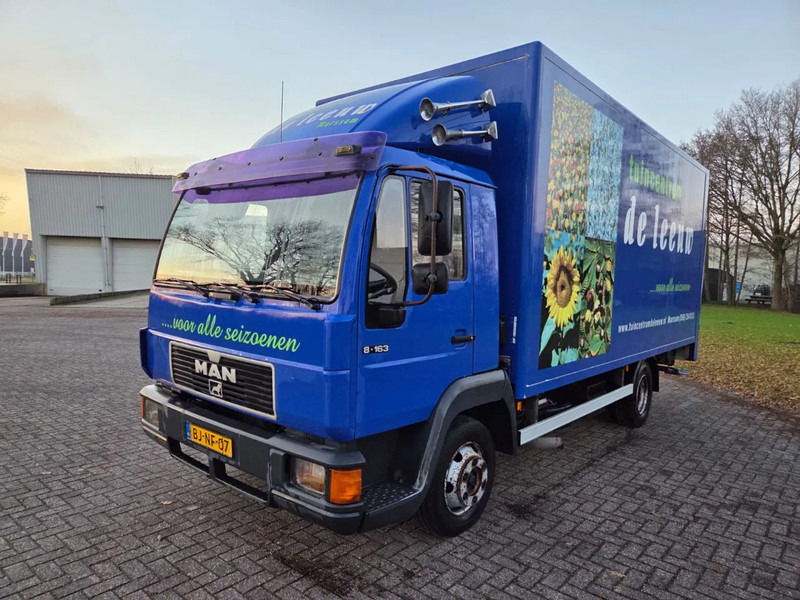 MAN L20 Full steel suspension Manual Dieslpump - Φορτηγό κόφα: φωτογραφία 1 MAN L20 Full steel suspension Manual Dieslpump - Φορτηγό κόφα: φωτογραφία 1