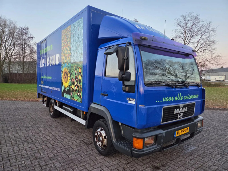 MAN L20 Full steel suspension Manual Dieslpump - Φορτηγό κόφα: φωτογραφία 2 MAN L20 Full steel suspension Manual Dieslpump - Φορτηγό κόφα: φωτογραφία 2