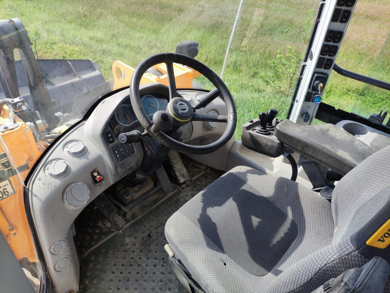 VOLVO L110H - Ελαστιχοφόρος φορτωτής: φωτογραφία 5 VOLVO L110H - Ελαστιχοφόρος φορτωτής: φωτογραφία 5