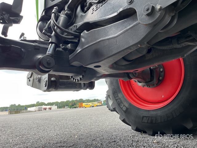 2020 Fendt 824 Vario Profi Plus 4WD Tractor - Τρακτέρ: φωτογραφία 5 2020 Fendt 824 Vario Profi Plus 4WD Tractor - Τρακτέρ: φωτογραφία 5