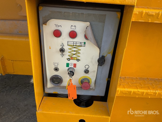 2003 Haulotte H15SDX 4x4 Diesel Scissor Lift - Ψαλιδωτό ανυψωτικό: φωτογραφία 5 2003 Haulotte H15SDX 4x4 Diesel Scissor Lift - Ψαλιδωτό ανυψωτικό: φωτογραφία 5