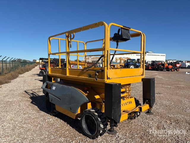 2006 Haulotte Compact 10DX 4x4 Diesel Scissor Lift - Ψαλιδωτό ανυψωτικό: φωτογραφία 3 2006 Haulotte Compact 10DX 4x4 Diesel Scissor Lift - Ψαλιδωτό ανυψωτικό: φωτογραφία 3