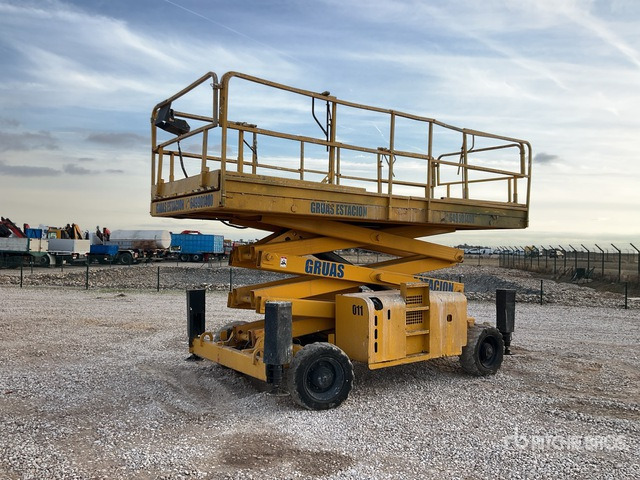 2006 Haulotte H12SXL 4x4 Diesel Scissor Lift - Ψαλιδωτό ανυψωτικό: φωτογραφία 1 2006 Haulotte H12SXL 4x4 Diesel Scissor Lift - Ψαλιδωτό ανυψωτικό: φωτογραφία 1