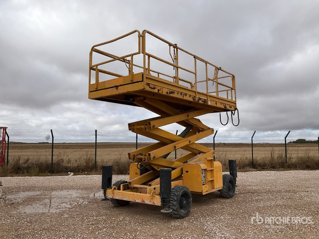 2007 Haulotte H12SXL 4x4 Diesel Scissor Lift - Ψαλιδωτό ανυψωτικό: φωτογραφία 1 2007 Haulotte H12SXL 4x4 Diesel Scissor Lift - Ψαλιδωτό ανυψωτικό: φωτογραφία 1