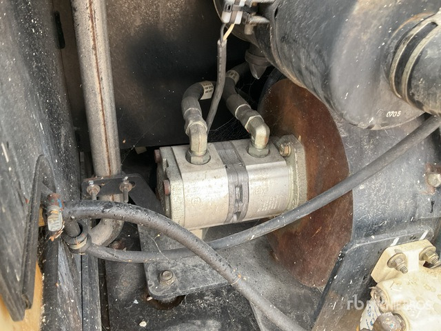 2012 Manitou 120SC 4x4 Diesel Scissor Lift - Ψαλιδωτό ανυψωτικό: φωτογραφία 4 2012 Manitou 120SC 4x4 Diesel Scissor Lift - Ψαλιδωτό ανυψωτικό: φωτογραφία 4