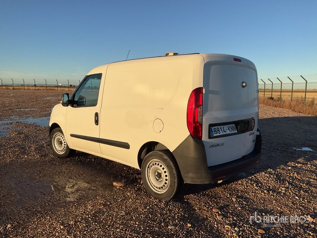 2018 Fiat Doblo Cargo Van - Ελαφρύ επαγγελματικό: φωτογραφία 2 2018 Fiat Doblo Cargo Van - Ελαφρύ επαγγελματικό: φωτογραφία 2