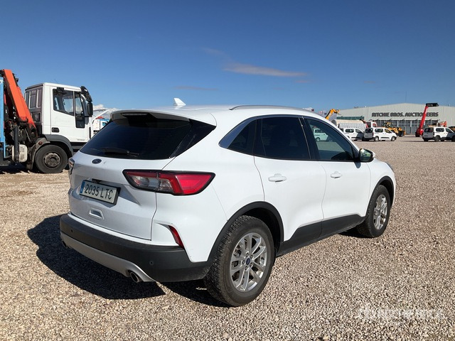 2021 Ford Kuga Automobile - SUV: φωτογραφία 3 2021 Ford Kuga Automobile - SUV: φωτογραφία 3
