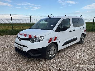 TOYOTA PROACE - Βαν: φωτογραφία 1 TOYOTA PROACE - Βαν: φωτογραφία 1