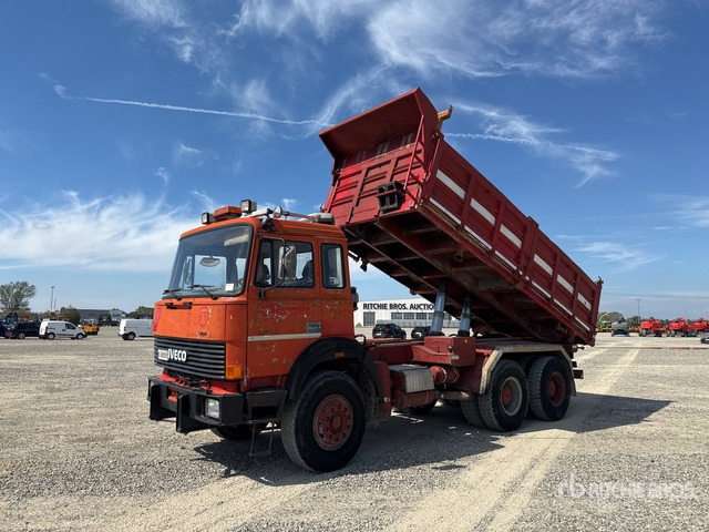 1988 Iveco 330-30 6x4 T/A Dump Truck - Φορτηγό ανατρεπόμενο: φωτογραφία 1 1988 Iveco 330-30 6x4 T/A Dump Truck - Φορτηγό ανατρεπόμενο: φωτογραφία 1