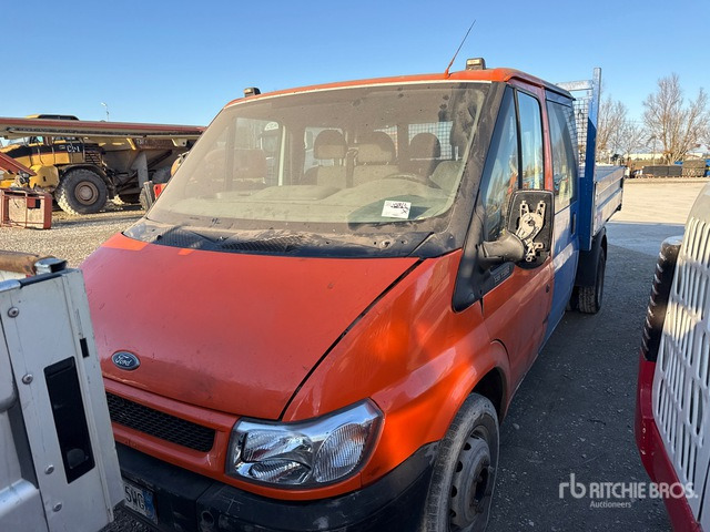 2004 Ford Transit (Inoperable) Dump Truck: Light Duty - Φορτηγό ανατρεπόμενο: φωτογραφία 3 2004 Ford Transit (Inoperable) Dump Truck: Light Duty - Φορτηγό ανατρεπόμενο: φωτογραφία 3