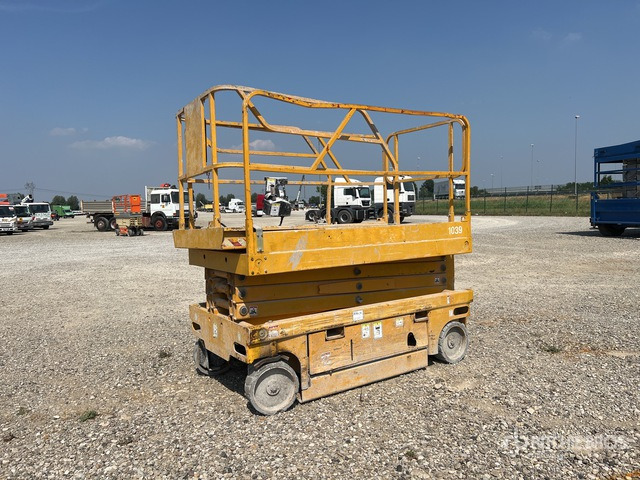 2006 Haulotte Compact 10 Electric (Inoperable) Scissor Lift - Ψαλιδωτό ανυψωτικό: φωτογραφία 4 2006 Haulotte Compact 10 Electric (Inoperable) Scissor Lift - Ψαλιδωτό ανυψωτικό: φωτογραφία 4