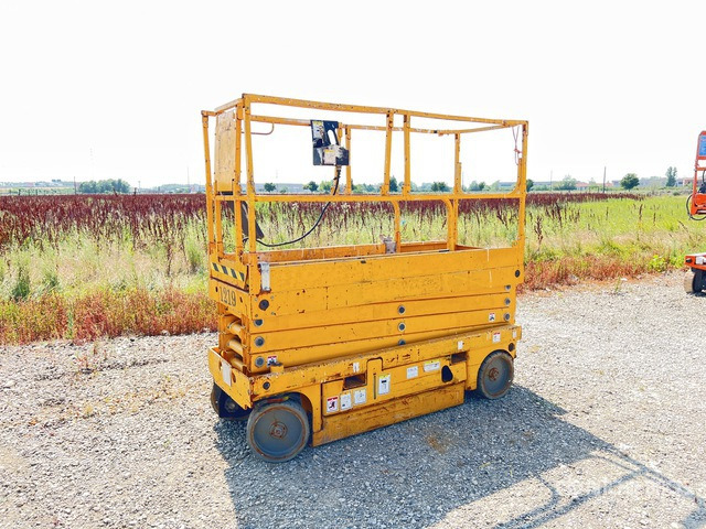 2006 Haulotte Compact 10N Electric (Inoperable) Scissor Lift - Ψαλιδωτό ανυψωτικό: φωτογραφία 3 2006 Haulotte Compact 10N Electric (Inoperable) Scissor Lift - Ψαλιδωτό ανυψωτικό: φωτογραφία 3