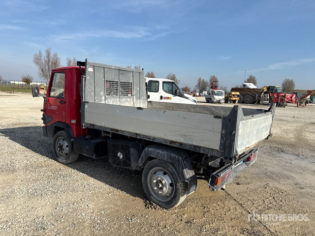 2009 Effedi Gasolone TP2 (Inoperable) Dump Truck: Light Duty - Φορτηγό ανατρεπόμενο: φωτογραφία 3 2009 Effedi Gasolone TP2 (Inoperable) Dump Truck: Light Duty - Φορτηγό ανατρεπόμενο: φωτογραφία 3