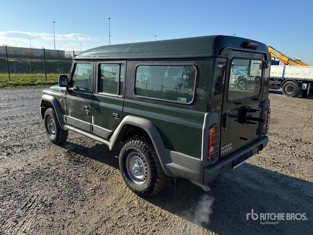 2010 Iveco Massif 4x4 SUV - SUV: φωτογραφία 2 2010 Iveco Massif 4x4 SUV - SUV: φωτογραφία 2