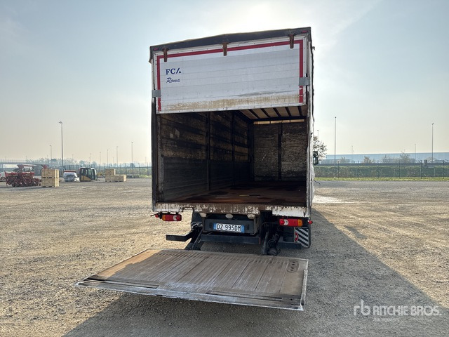 2010 Volvo FL290 4x2 Curtain Side Truck - Φορτηγό μουσαμάς: φωτογραφία 4 2010 Volvo FL290 4x2 Curtain Side Truck - Φορτηγό μουσαμάς: φωτογραφία 4