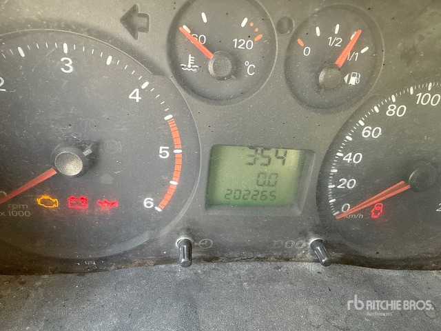 2011 Ford Transit (Inoperable) Dump Truck: Light Duty - Φορτηγό ανατρεπόμενο: φωτογραφία 3 2011 Ford Transit (Inoperable) Dump Truck: Light Duty - Φορτηγό ανατρεπόμενο: φωτογραφία 3