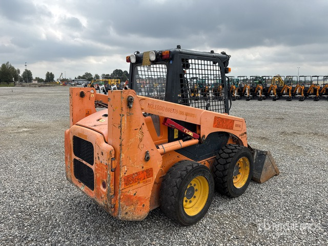 2012 Komatsu SK714-2 High Flow Skid Steer Loader - Φορτωτής πλάγιας ολίσθησης: φωτογραφία 3 2012 Komatsu SK714-2 High Flow Skid Steer Loader - Φορτωτής πλάγιας ολίσθησης: φωτογραφία 3
