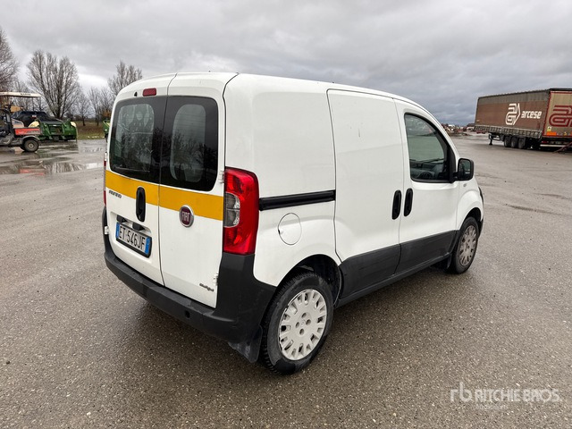 2013 Fiat Fiorino Van Truck - Φορτηγό κόφα: φωτογραφία 3 2013 Fiat Fiorino Van Truck - Φορτηγό κόφα: φωτογραφία 3