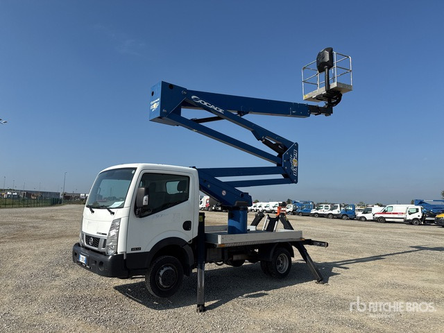 2015 Nissan Cabstar Cabstar 35.12 2015 Socage DA 324 24 m on Bucket Truck - Φορτηγό με εναέρια πλατφόρμα: φωτογραφία 1 2015 Nissan Cabstar Cabstar 35.12 2015 Socage DA 324 24 m on Bucket Truck - Φορτηγό με εναέρια πλατφόρμα: φωτογραφία 1