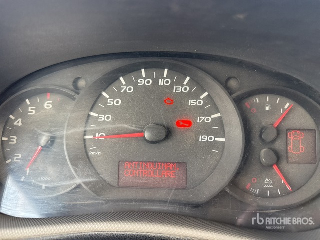 2017 Nissan NV400 Crew Cab Flatbed Truck - Φορτηγό με ανοιχτή καρότσα: φωτογραφία 3 2017 Nissan NV400 Crew Cab Flatbed Truck - Φορτηγό με ανοιχτή καρότσα: φωτογραφία 3