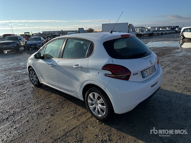 2017 Peugeot 208 BERLINA MIX BLUEHDI Automobile - Αυτοκίνητο: φωτογραφία 2 2017 Peugeot 208 BERLINA MIX BLUEHDI Automobile - Αυτοκίνητο: φωτογραφία 2