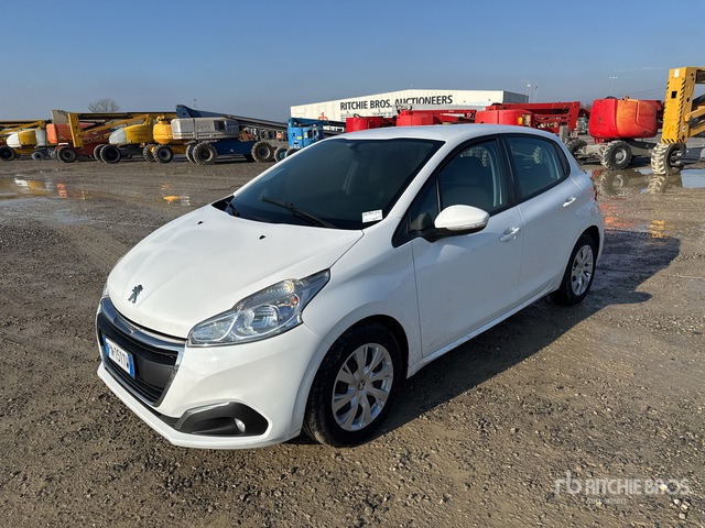 2018 Peugeot 208 BERLINA VAN ACTIVE BLUEHDI Van Truck - Φορτηγό κόφα: φωτογραφία 1 2018 Peugeot 208 BERLINA VAN ACTIVE BLUEHDI Van Truck - Φορτηγό κόφα: φωτογραφία 1
