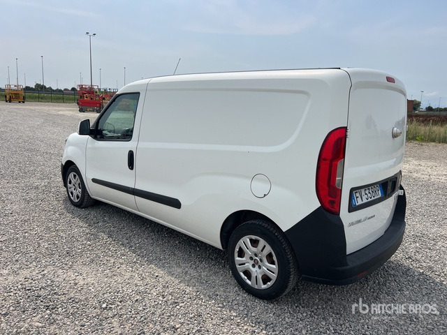 2019 Fiat Doblo Cargo Autocarro furgonato - Μικρό βαν: φωτογραφία 3 2019 Fiat Doblo Cargo Autocarro furgonato - Μικρό βαν: φωτογραφία 3