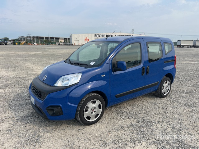2019 Fiat Qubo Autocarro furgonato - Διπλοκάμπινο ελαφρύ επαγγελματικό: φωτογραφία 1 2019 Fiat Qubo Autocarro furgonato - Διπλοκάμπινο ελαφρύ επαγγελματικό: φωτογραφία 1